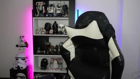 Emily online show from 04.22.26