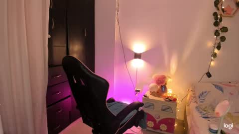 Sarah .. online show from 12.29.24