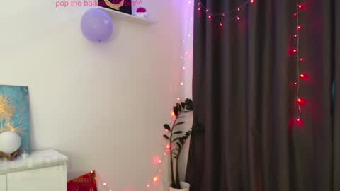 Perlita online show from 01.15.25