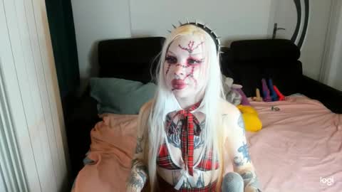 Helen Goat online show from 11.01.25