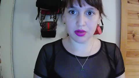 Snapshot of pinky_doll_xo chatting on 04.16.26 Nicky online show from 04.16.26