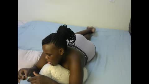 pinky online show from 10.22.25