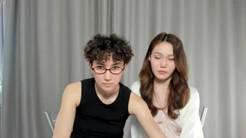 Li long hair and Ru short hair online show from 05.07.26