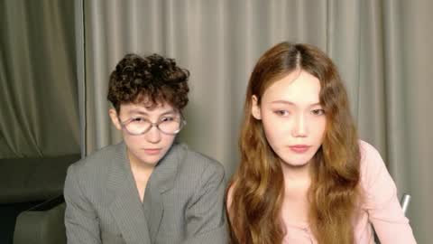 Li long hair and Ru short hair online show from 05.23.26