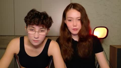 Li long hair and Ru short hair online show from 05.27.26