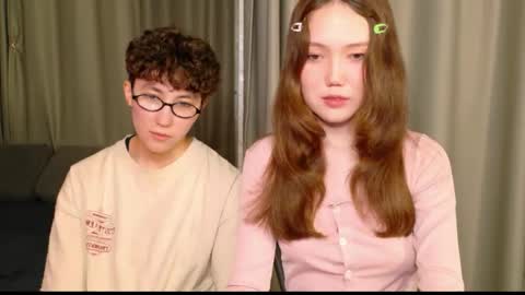 Li long hair and Ru short hair online show from 05.30.26