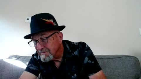 Snapshot of pipewizard chatting on 06.16.26 pipewizard online show from 06.16.26