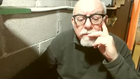 Snapshot of pippetta1 chatting on 11.24.25 pippetta1 online show from 11.24.25