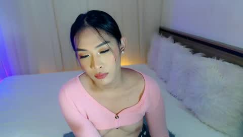 Snapshot of piroulita chatting on 12.02.24 Ari online show from 12.02.24