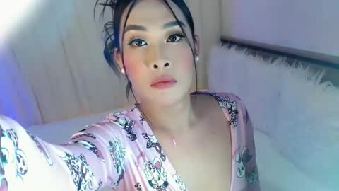 Snapshot of piroulita chatting on 09.13.25 Ari online show from 09.13.25