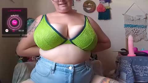 Em online show from 12.25.24