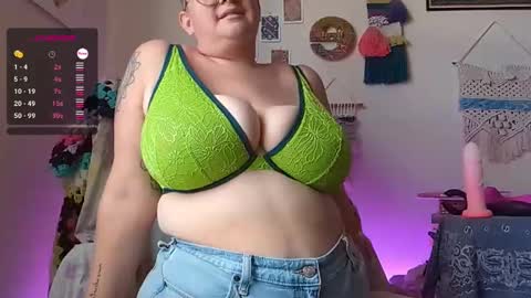 Em online show from 01.12.25