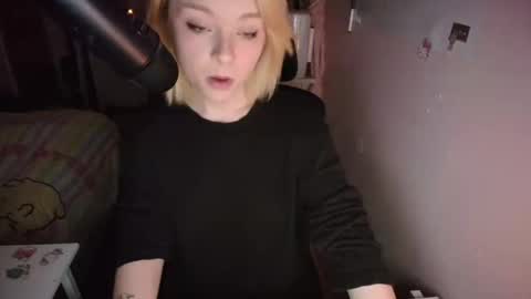 Kitty online show from 12.17.25