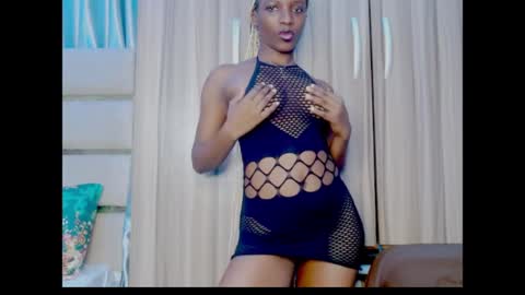 Ella online show from 07.05.26