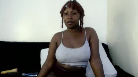 Snapshot of pixietease1 chatting on 09.15.25 pixietease1 online show from 09.15.25