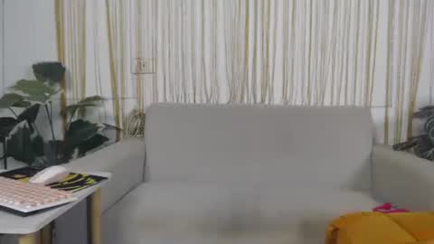 plasticgirll online show from 02.02.26