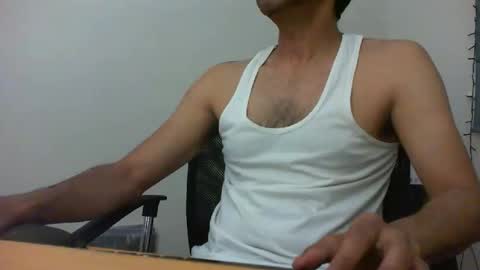 Snapshot of platino3026 chatting on 05.27.26 platino3026 online show from 05.27.26