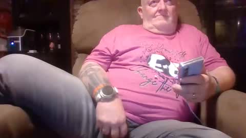 Snapshot of playboychas chatting on 04.08.26 chaz online show from 04.08.26