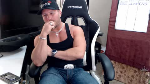 Snapshot of player2pawns chatting on 12.19.24 Player online show from 12.19.24