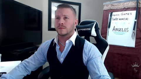 Snapshot of player2pawns chatting on 01.23.25 Player online show from 01.23.25