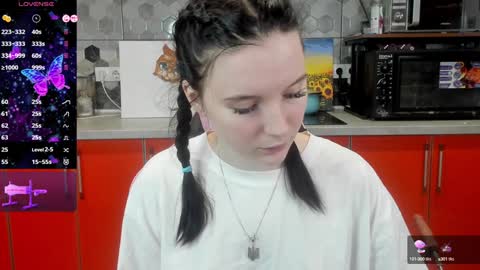 Snapshot of playful_mary chatting on 01.10.25 Masha online show from 01.10.25