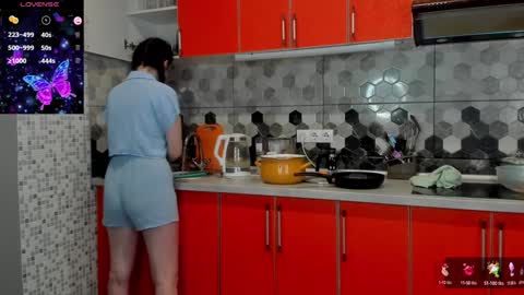 Snapshot of playful_mary chatting on 01.10.25 Masha online show from 01.10.25