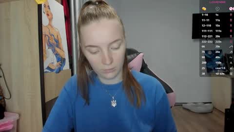 Snapshot of playful_mary chatting on 10.05.25 Masha online show from 10.05.25