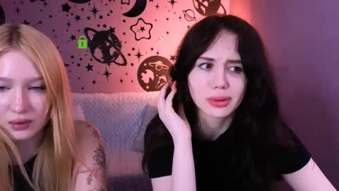 Snapshot of playful_sophie chatting on 05.06.26 Sophie online show from 05.06.26