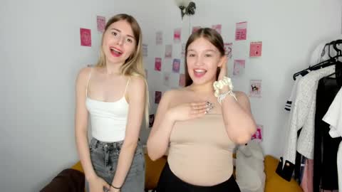Snapshot of playfulmelly chatting on 05.26.26 Melly online show from 05.26.26