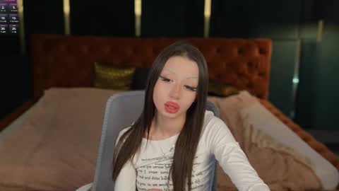 Snapshot of playhard054 chatting on 10.03.25 Lana online show from 10.03.25