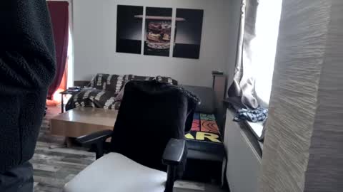 Hello ask me  . Im glad  to see you here in my room. Welcome PVT is open online show from 03.08.25