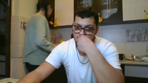 Snapshot of pleas3s_sweet chatting on 01.22.25 pleas3s_sweet online show from 01.22.25