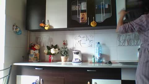 Snapshot of pleas3s_sweet chatting on 02.22.25 pleas3s_sweet online show from 02.22.25