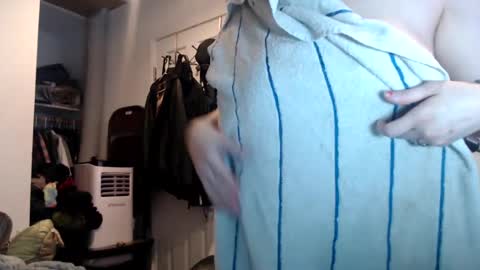 pleasantdinosaurus7537 online show from 10.07.25