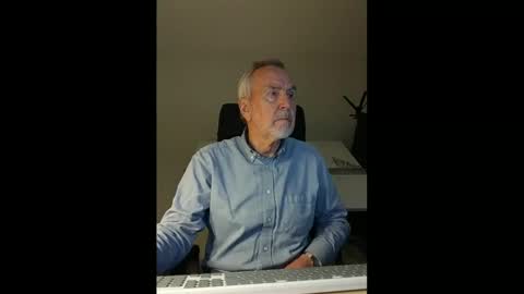 Snapshot of pleasedominateme chatting on 01.15.25 Pleasedominateme online show from 01.15.25