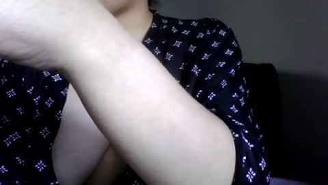 Snapshot of pleaseze chatting on 01.21.25 theestallion online show from 01.21.25