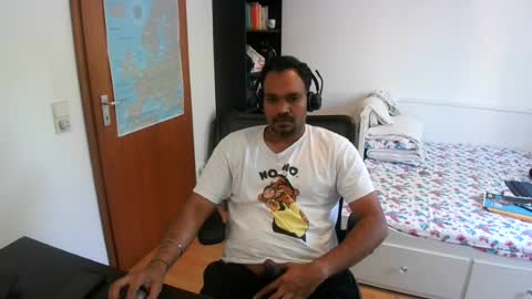 Snapshot of pleasure5845 chatting on 06.15.26 Sam online show from 06.15.26