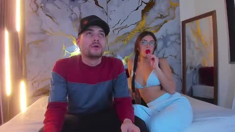 JUAN AND JULI online show from 03.05.25