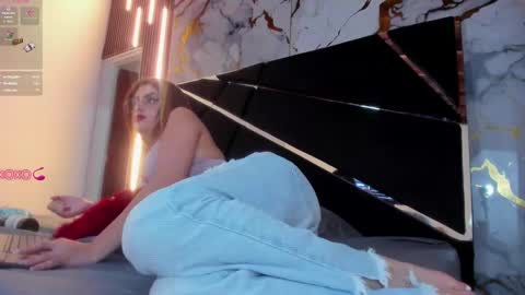 JUAN AND JULI online show from 03.07.25