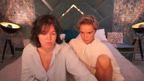 Snapshot of pleasurewecouple chatting on 11.22.25 Ira brunette and Vika blonde online show from 11.22.25