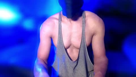 StraightPlush online show from 01.18.25