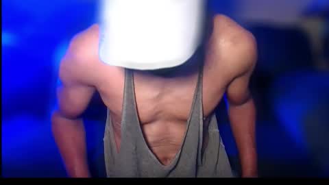 StraightPlush online show from 11.08.25