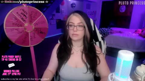 Snapshot of plutoprincess69 chatting on 05.23.26 Pluto Princess online show from 05.23.26
