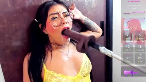 Snapshot of pocahontas_lantina chatting on 09.27.25 pocahontas_lantina online show from 09.27.25