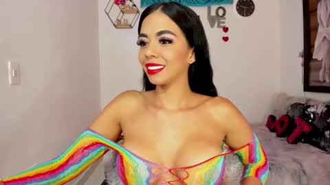 Snapshot of pocahontasweetss chatting on 02.05.26 I dream of having many followers online show from 02.05.26