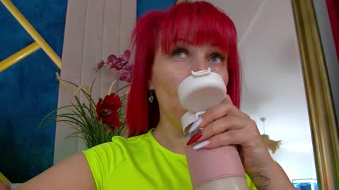 poison_milf_ online show from 01.11.26