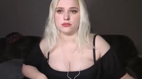 poisondark online show from 02.19.26