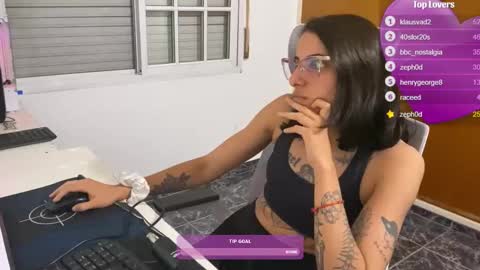 Snapshot of poisonivybb chatting on 02.25.26 Poison Ivy online show from 02.25.26