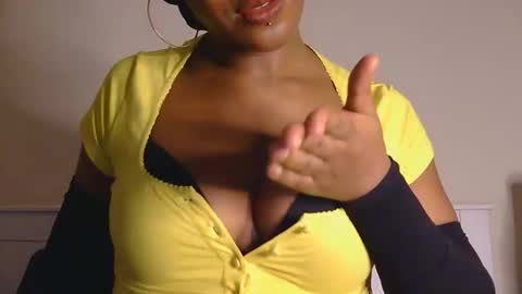 Snapshot of poleheathen chatting on 11.16.25 Heathen online show from 11.16.25