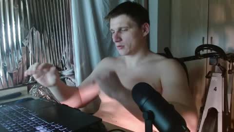 Snapshot of poliglotjoe2 chatting on 05.25.26 Poliglotjoe2 online show from 05.25.26